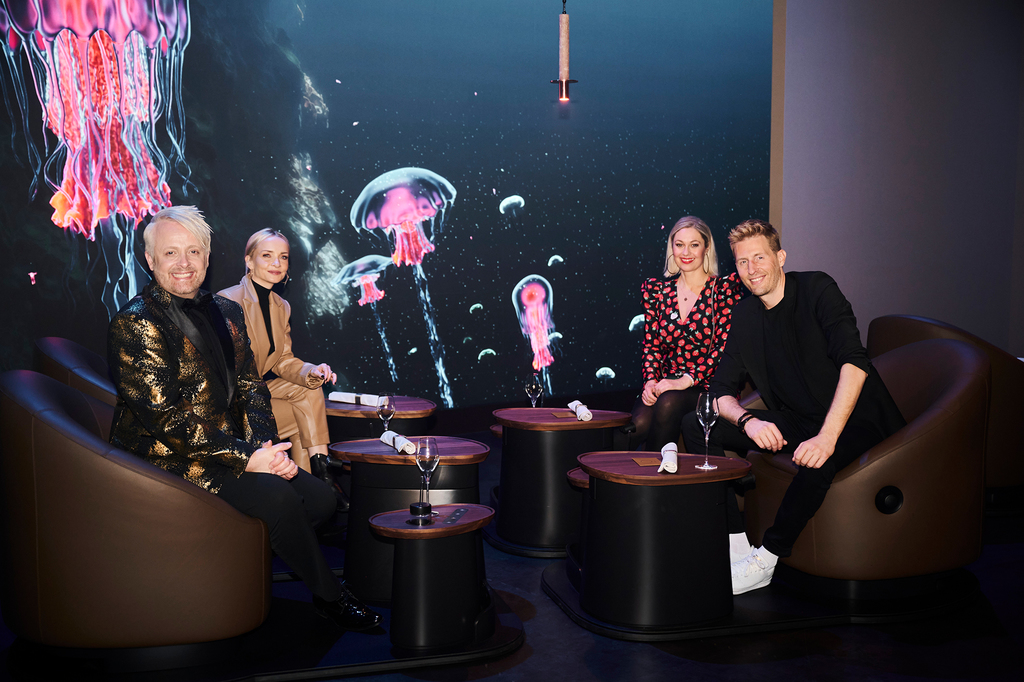 Ross Antony, Janin Ullmann, Ruth Moschner und Maximilian Arland genießen den Abend in Eatrenalin