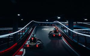 Neue Kartbahn im Alma Park eröffnet