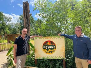 Zoodirektor Roel Huibers (l.) Steven van den Heuvel, zoologische Leiter. 