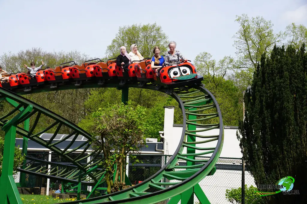 Achtbaan im Amusementspark Tivoli - 2024