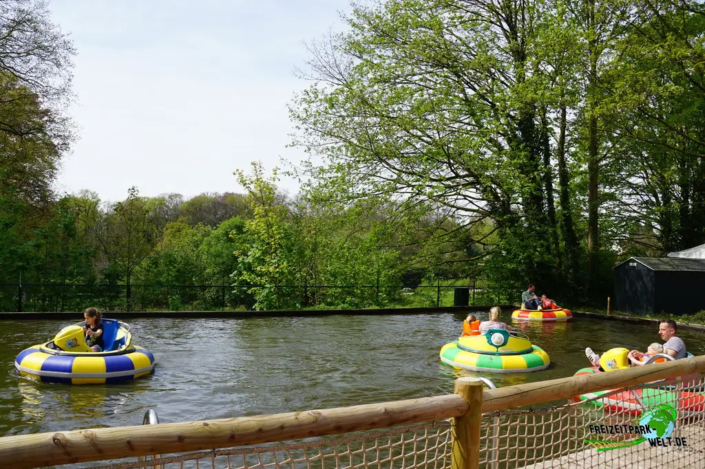 Botsboten im Amusementspark Tivoli - 2024