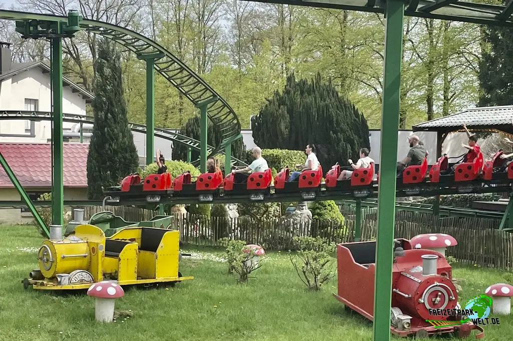 Achtbaan im Amusementspark Tivoli - 2024