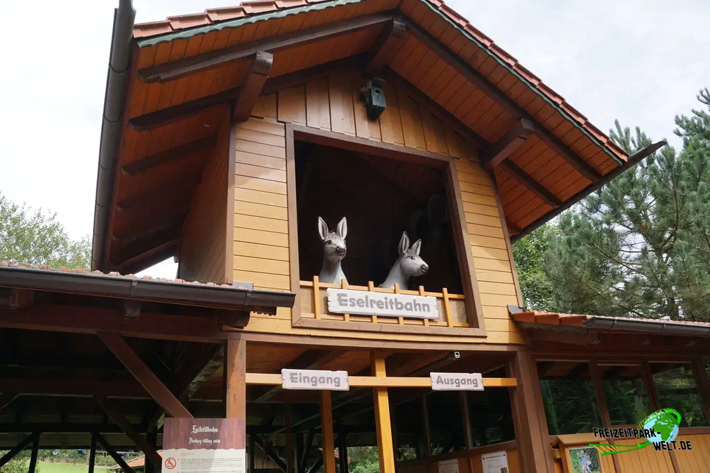 Eselreitbahn im Bayern-Park - 2023