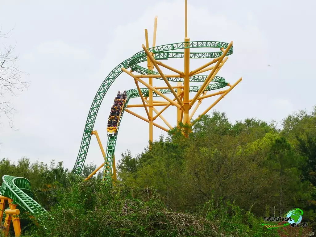 Cheetah Hunt im Busch Gardens Tampa - 2022: Cheetah Hunt gehört auch nach einem Jahrzehnt noch zu den besten Achterbahnen des Parks.