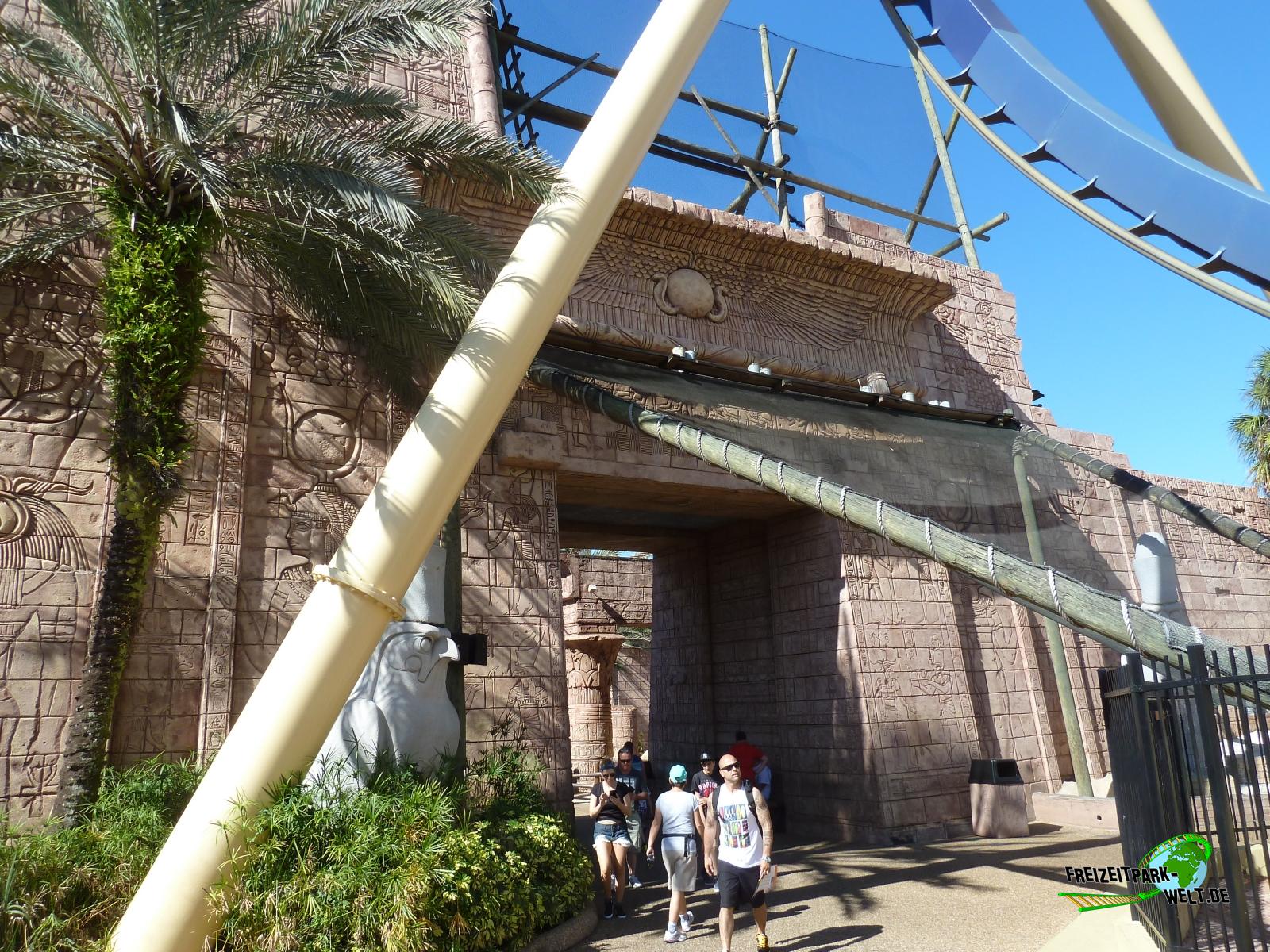 Montu Busch Gardens Tampa Freizeitpark Welt De