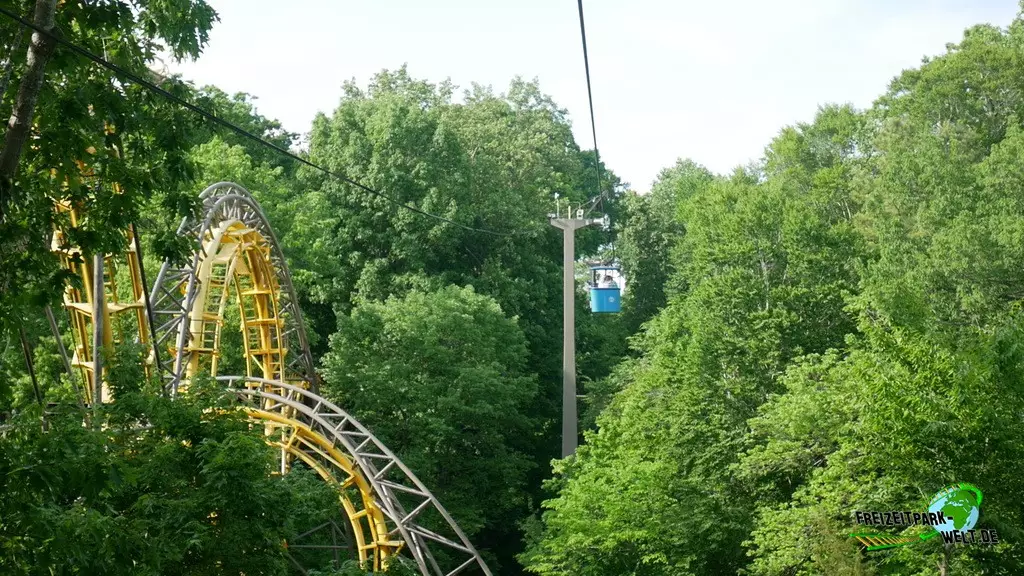 Loch Ness Monster im Busch Gardens Williamsburg - 2022