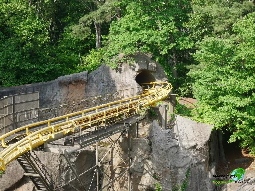 Loch Ness Monster im Busch Gardens Williamsburg - 2022