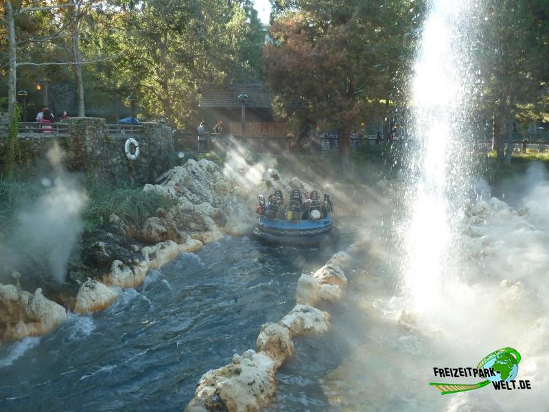 Grizzly River Run - Disney California Adventure