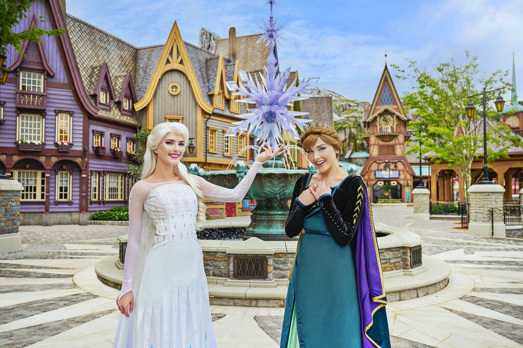 hkdl_world_of_frozen_anna_andhong_kong_tourism_board.jpg