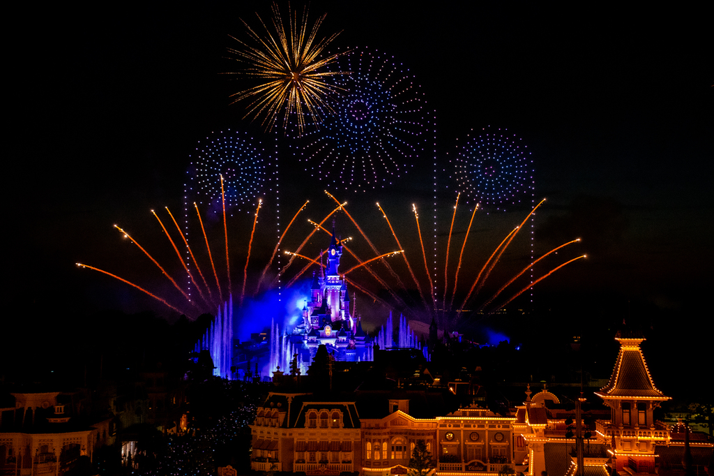 BASTILLE DAY_Notre Dame de Paris.jpg