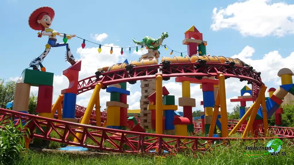 Slinky Dog Dash in Disney Hollywood Studios - 2019