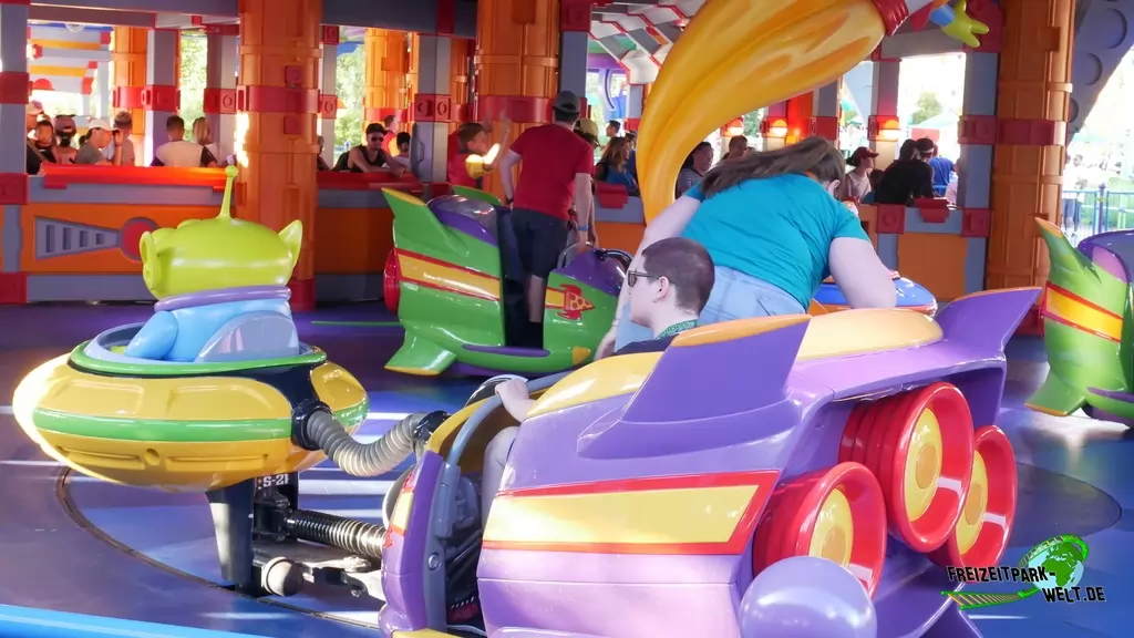 Alien Swirling Saucers in Disney Hollywood Studios - 2019