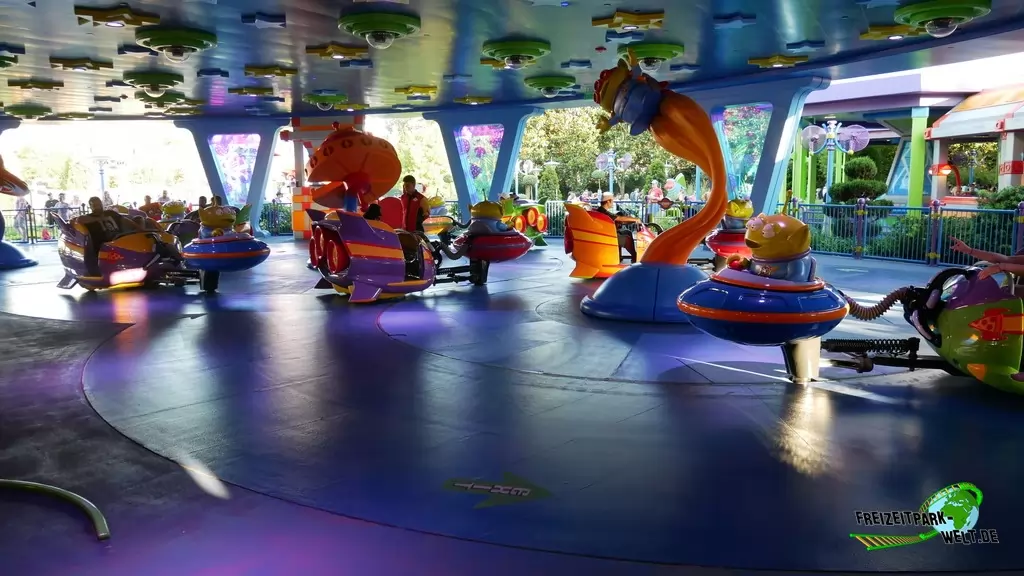 Alien Swirling Saucers in Disney Hollywood Studios - 2019