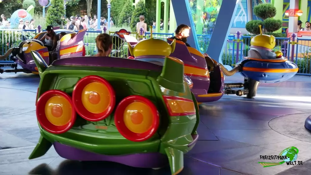 Alien Swirling Saucers in Disney Hollywood Studios - 2019
