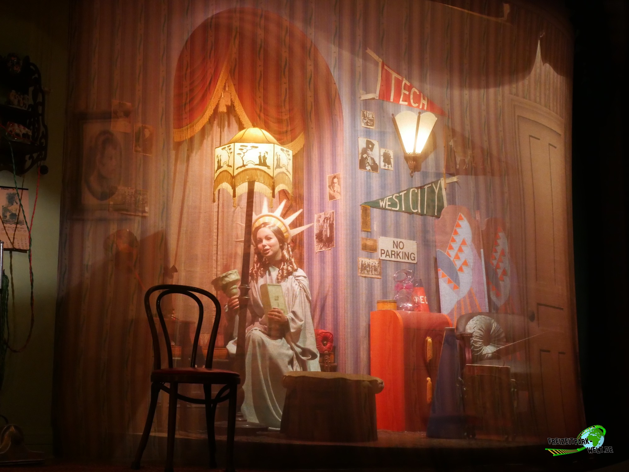 Carousel of Progress - Disneys Magic Kingdom | Freizeitpark-Welt.de