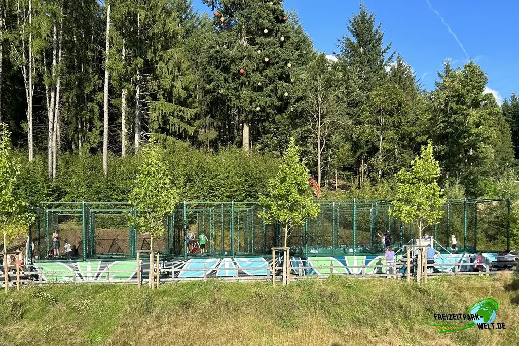 Trampoline im Edelwies - 2023