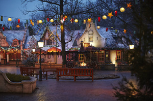 Girlanden, Lämpchen und Freudenfeuer verwandeln Efteling alljährlich in ein Winter-Wunderland - Foto 2