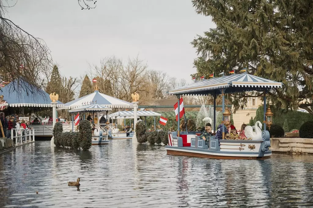 Josefinas kaiserliche Zauberreise im Europa-Park - 2023