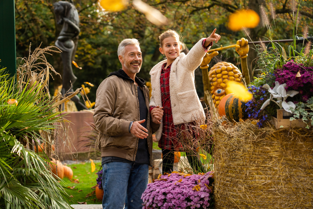 England_Herbst_Weg_Familie_Halloween_2.jpg
