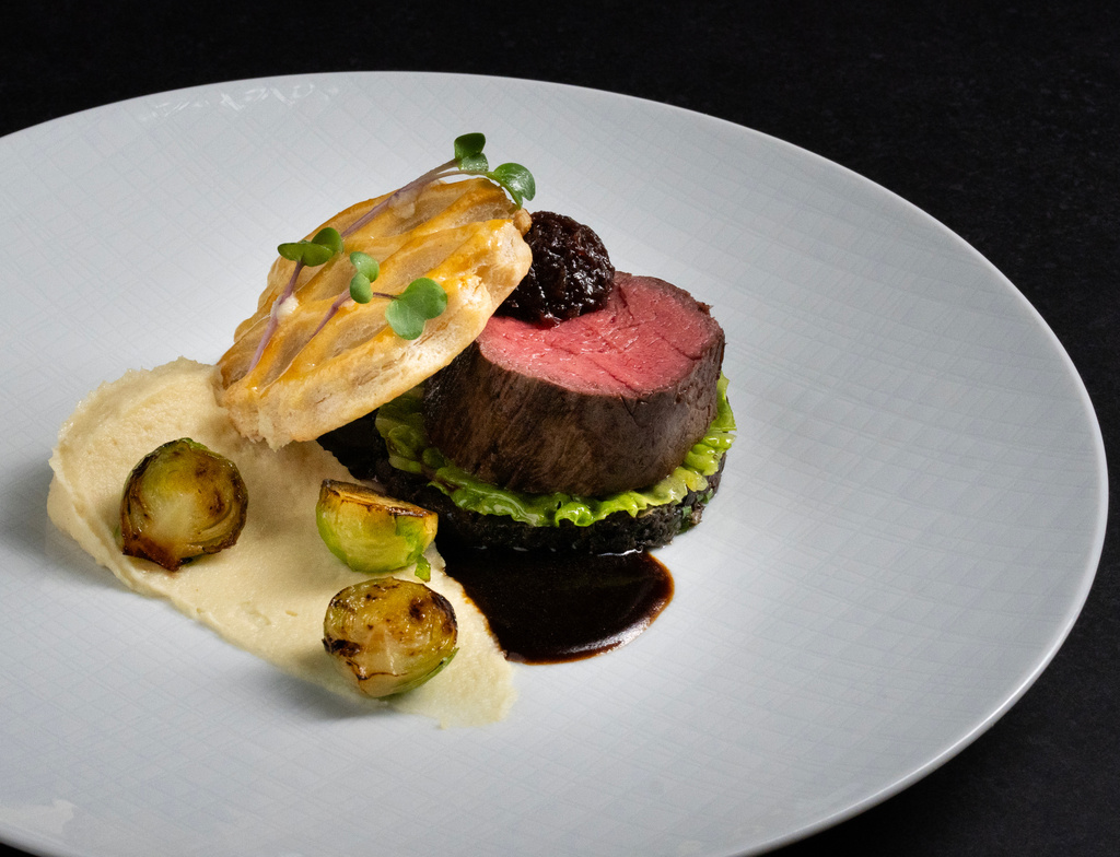 EP26_Dinner-Show_Menue_Hauptgang.jpg