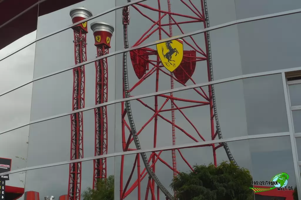 Thrill Towers im Ferrari Land - 2018