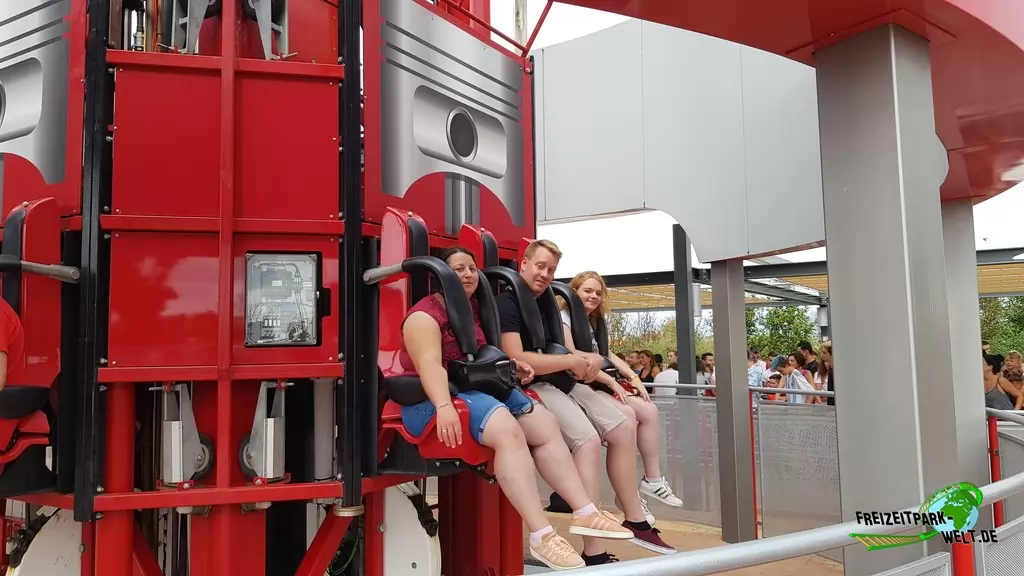 Thrill Towers im Ferrari Land - 2018
