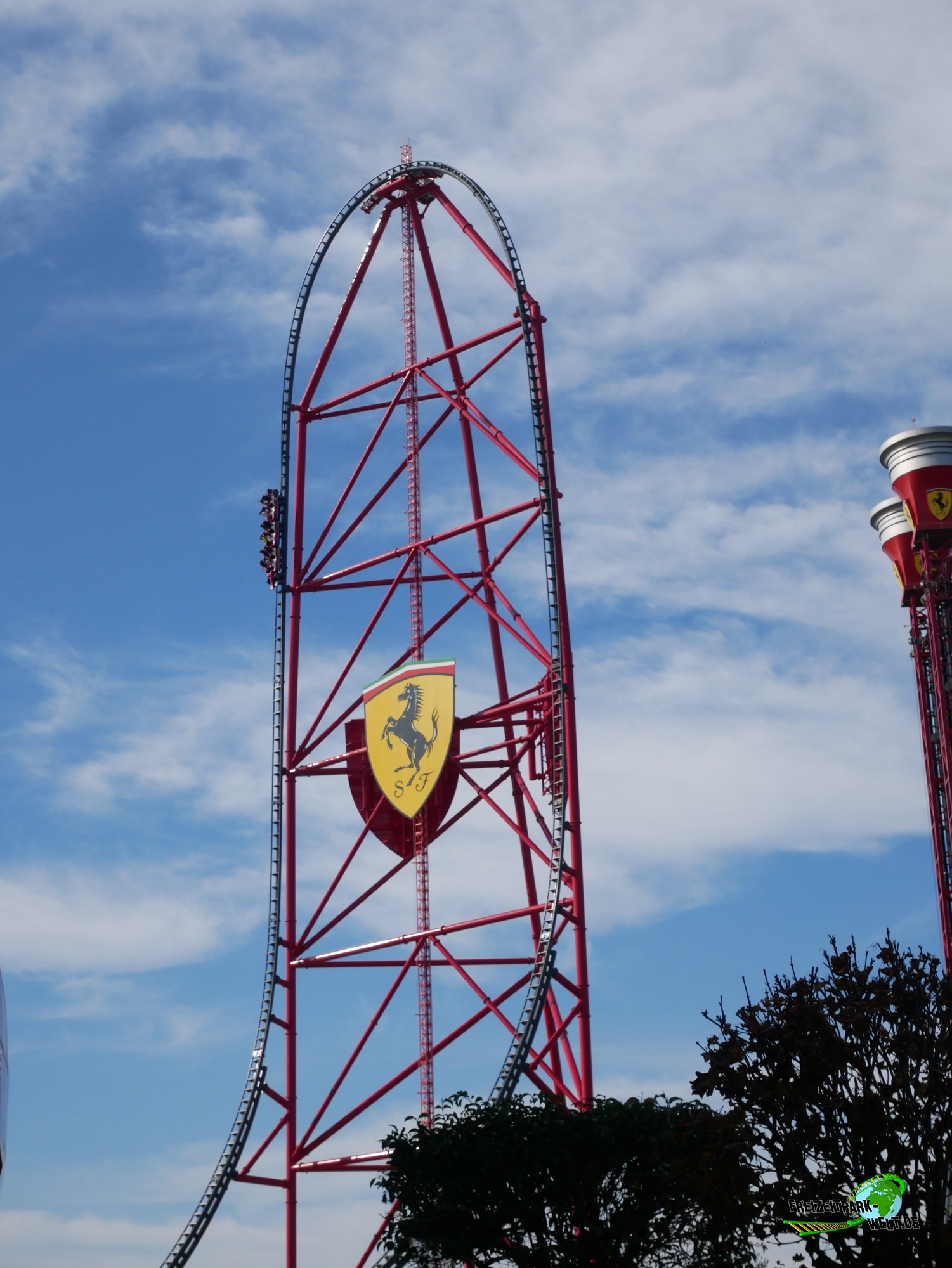 Red Forse Red Force - Ferrari Land | Freizeitpark-Welt.de