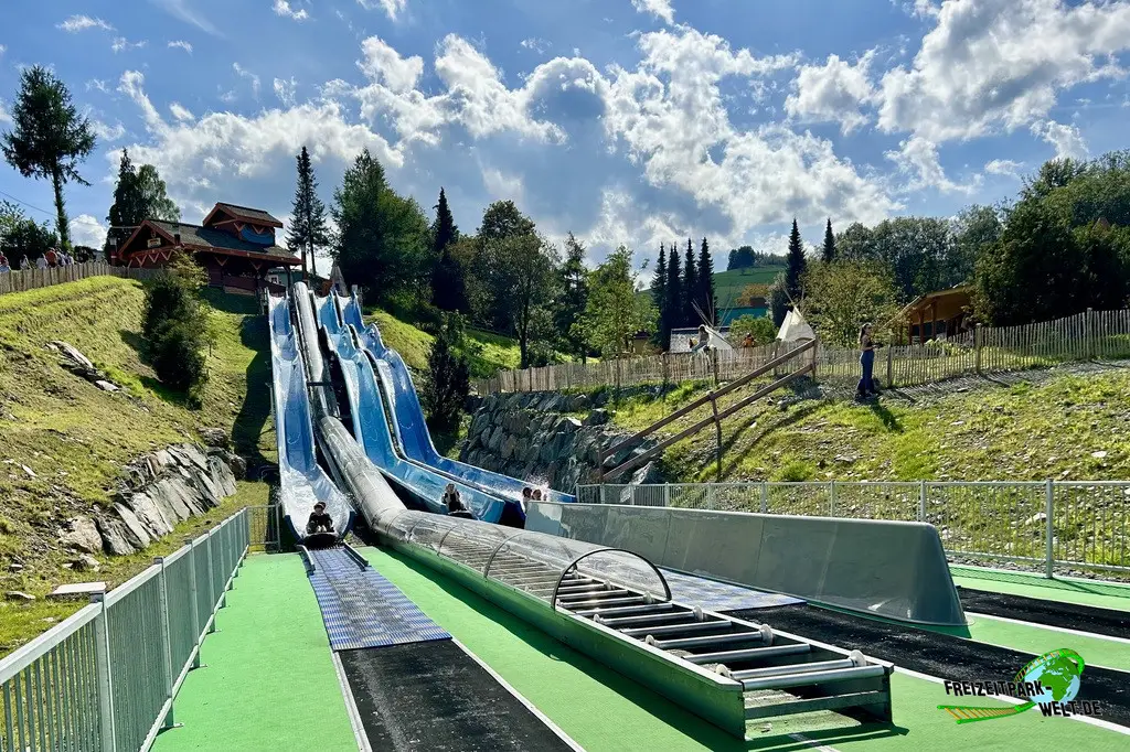 YAKARIs rutschige Wasserfälle im FORT FUN Abenteuerland - 2023