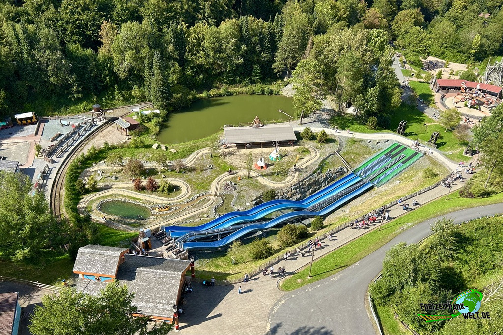 YAKARIs rutschige Wasserfälle im FORT FUN Abenteuerland - 2023: Die YAKARI-Erlebniswelt wird in den kommenden Jahren noch erweitert