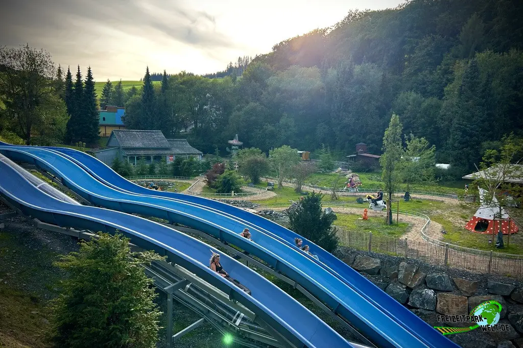 YAKARIs rutschige Wasserfälle im FORT FUN Abenteuerland - 2023