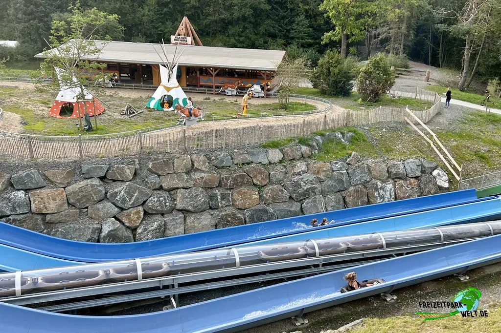 YAKARIs rutschige Wasserfälle im FORT FUN Abenteuerland - 2023