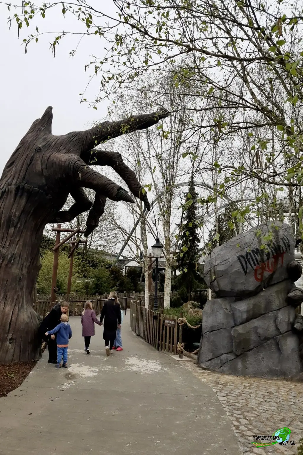 Dämonen Gruft im Heide Park Resort - 2024