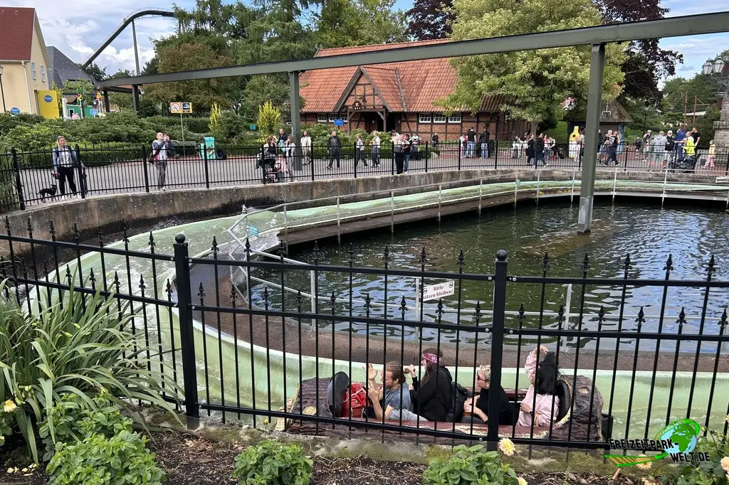Wildwasserbahn im Heide Park Resort - 2025