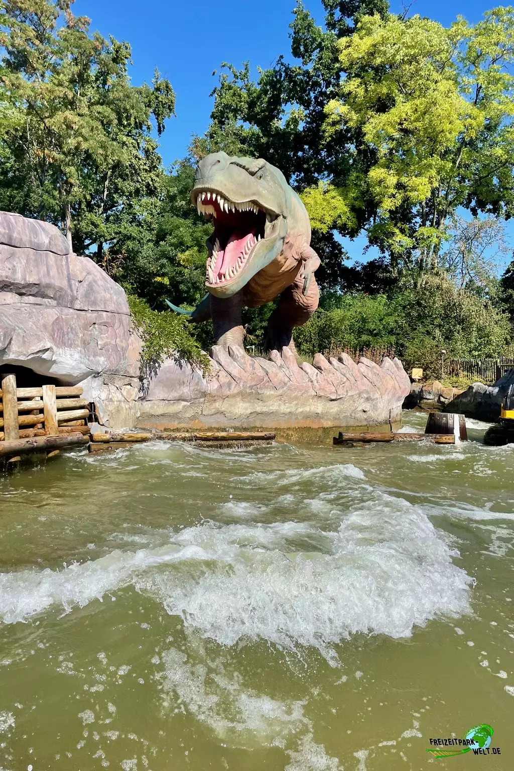 Dino Splash im Plopsaland Deutschland - 2022