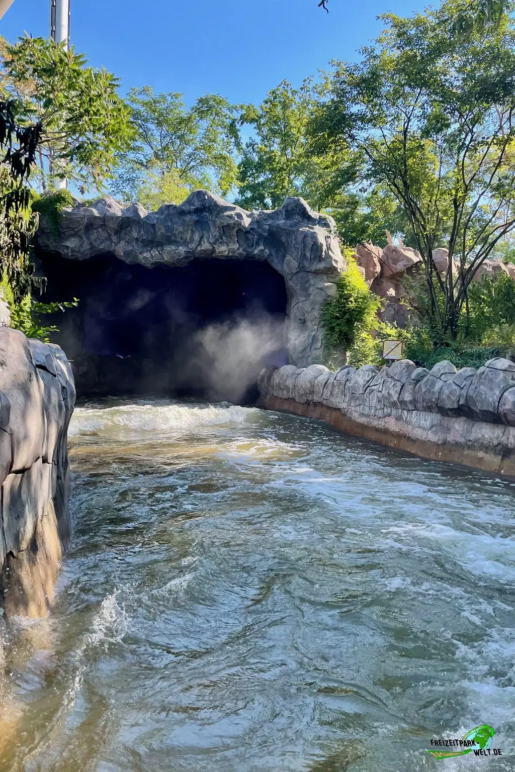 Dino Splash im Plopsaland Deutschland - 2022