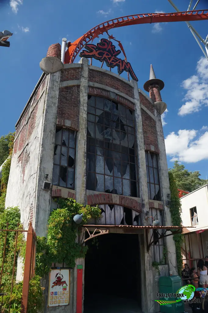 Sky Scream im Plopsaland Deutschland - 2025