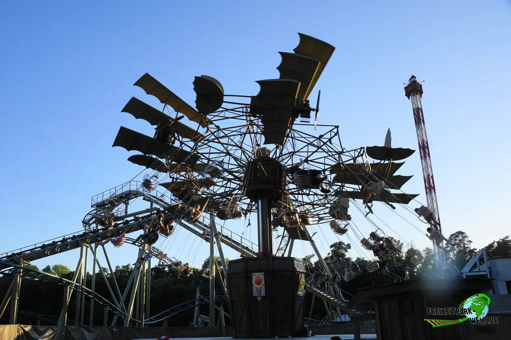 Wellenflug im Plopsaland Deutschland - 2025