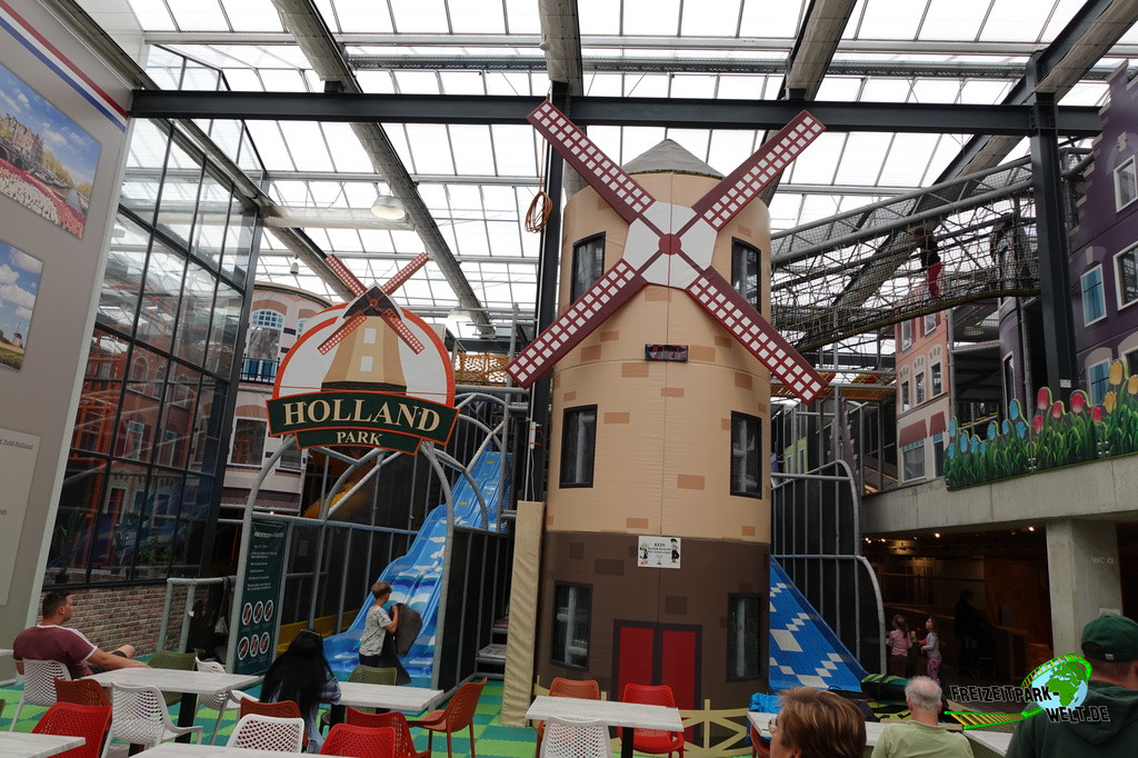 Indoor-Spielhalle - Holland-Park