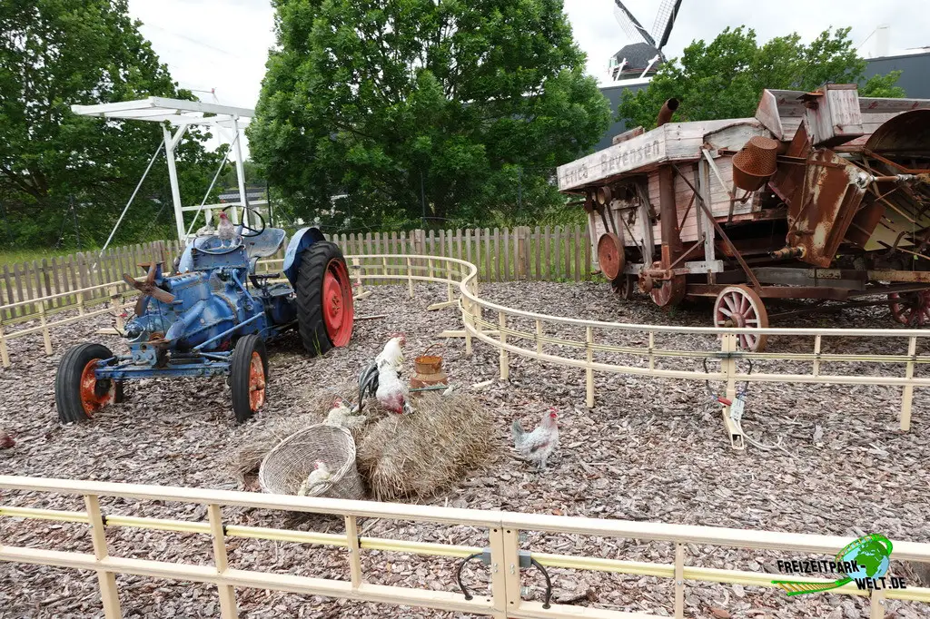 Pferdereitbahn im Holland-Park - 2025