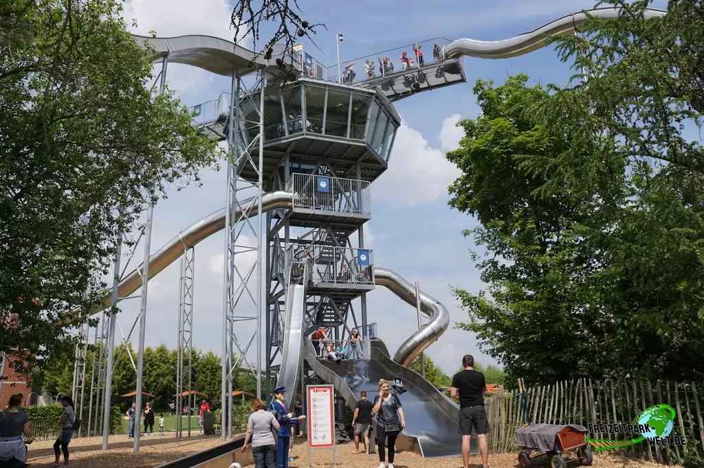 Airport Power-Tower im Irrland - 2019