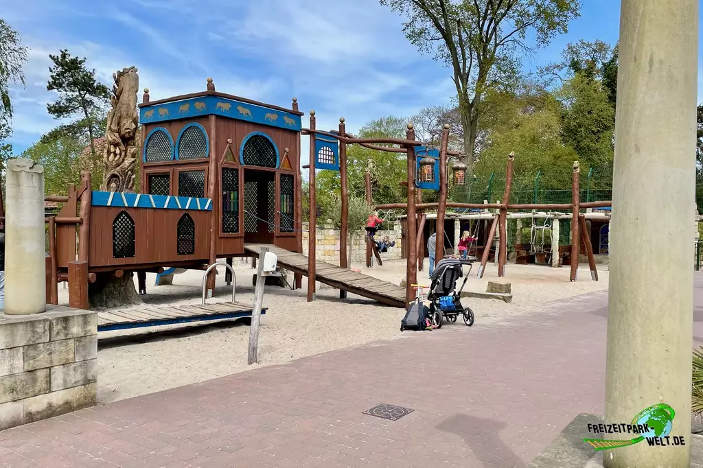 Löwenpalast im Jaderpark - 2022