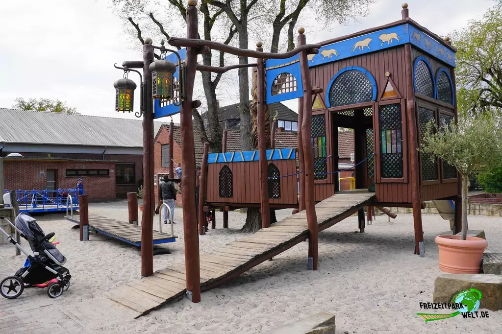 Löwenpalast im Jaderpark - 2022