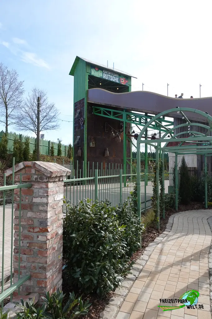 Kartoffelsack-Rutsche in Karls Erlebnis-Dorf Elstal - 2025