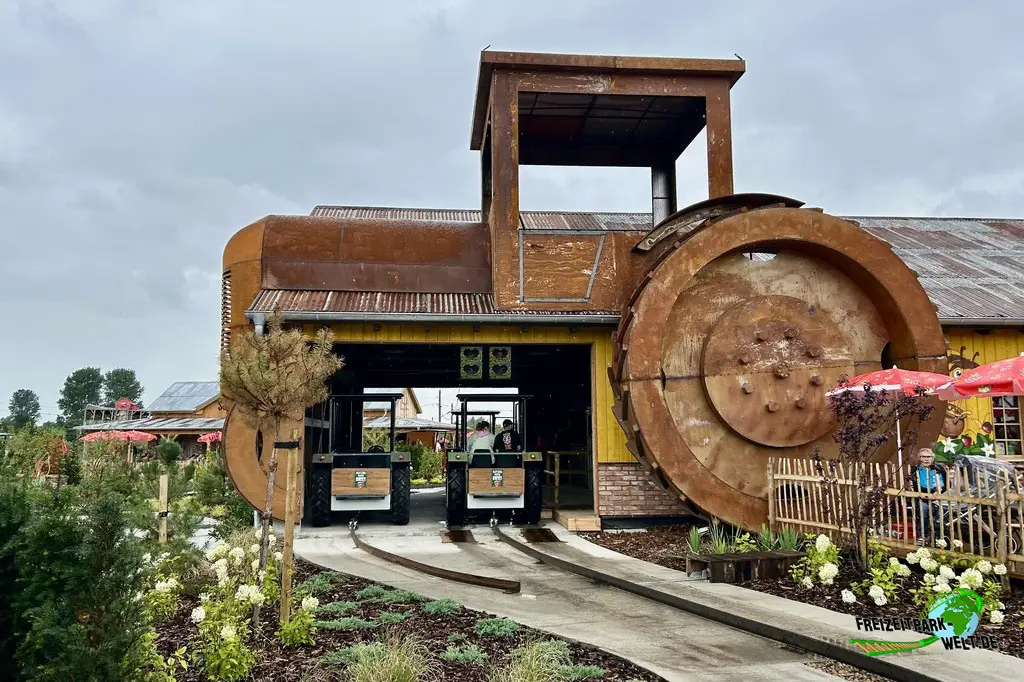 Treggerbahn in Karls Erlebnis-Dorf Loxstedt - 2025