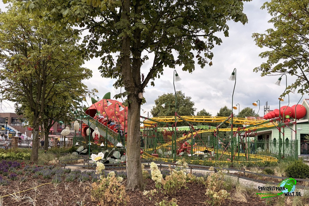 Erdbeer Raupenbahn - Karls Erlebnis-Dorf Oberhausen