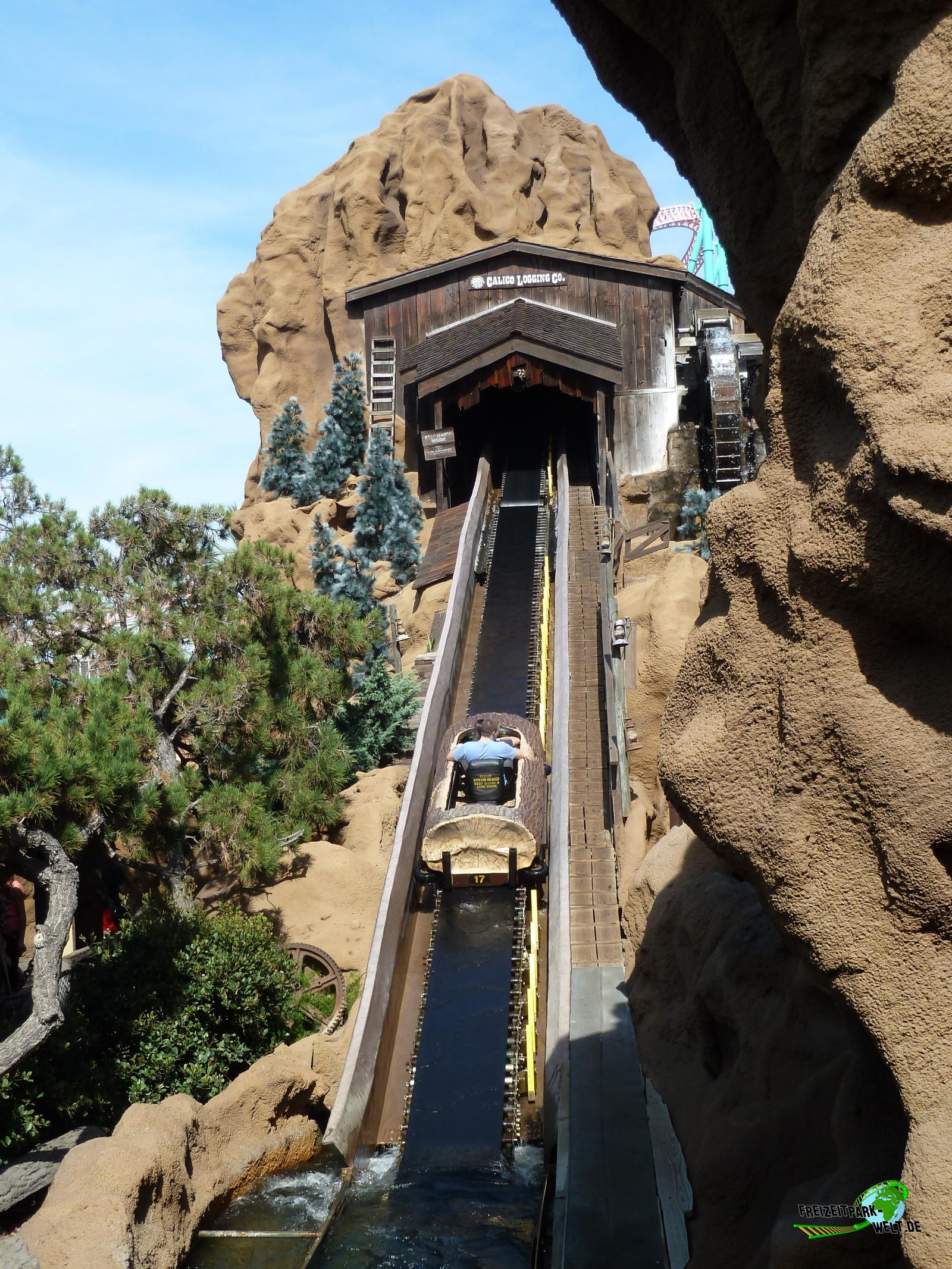 Timber Mountain Log Ride Knott's Berry Farm FreizeitparkWelt.de