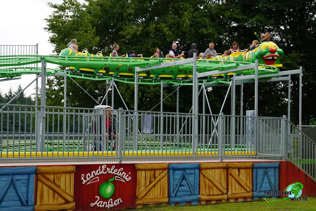 Familienachterbahn im LandErlebnis Janßen Westerstede - 2025