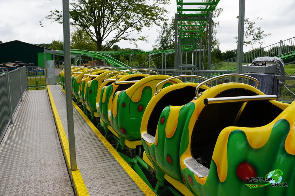 Familienachterbahn im LandErlebnis Janßen Westerstede - 2025