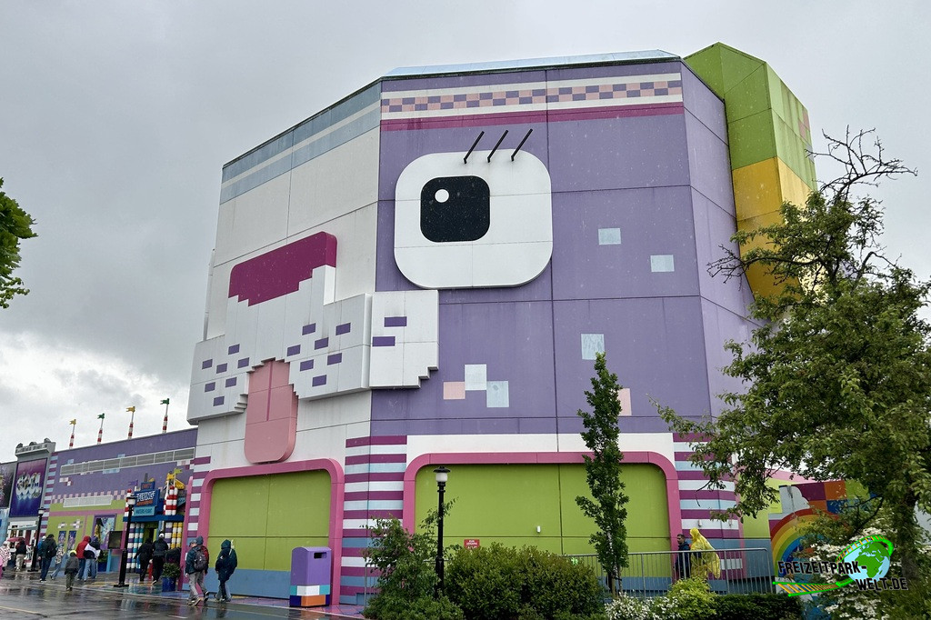 Emmet's Flying Adventure - Masters of Flight - LEGOLAND® Billund