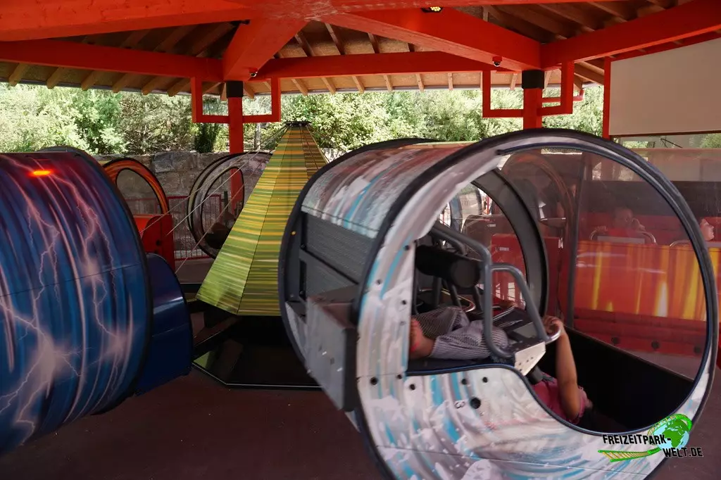 Lloyd‘s Spinjitzu Spinner im LEGOLAND® Deutschland - 2022